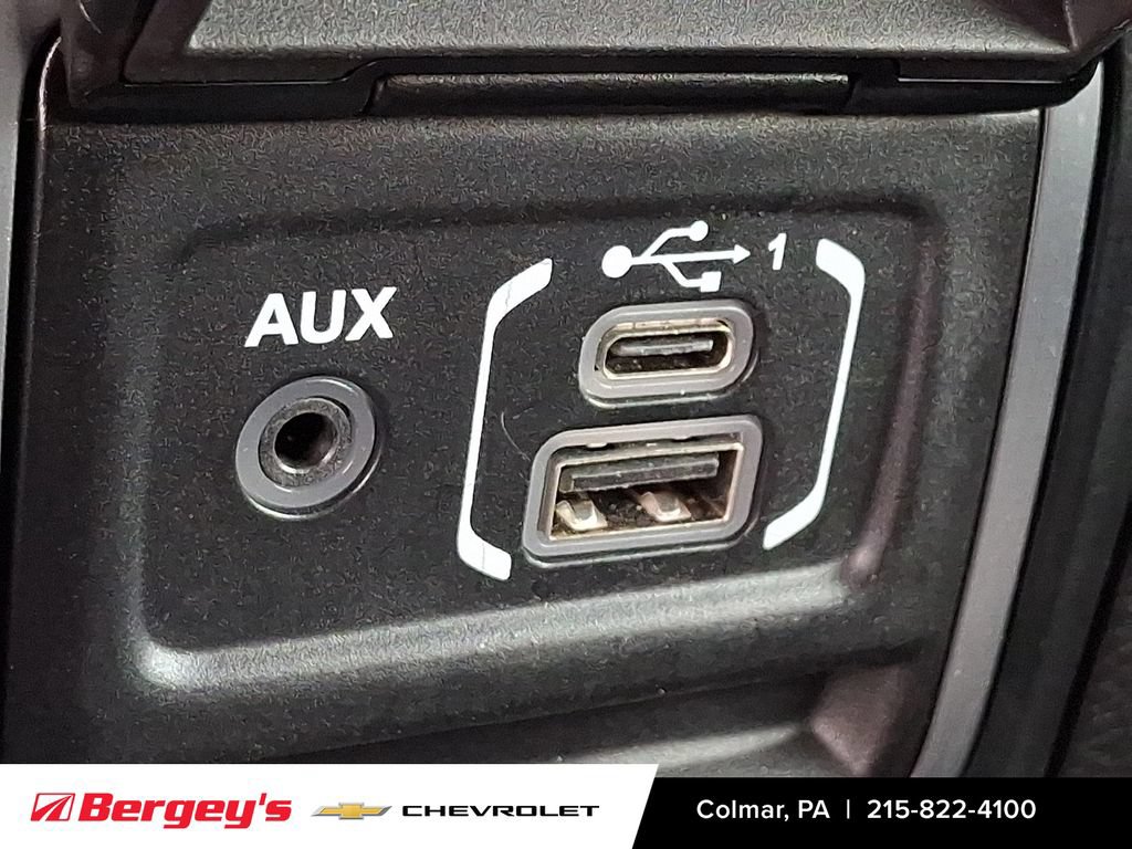 Used 2023 Jeep Gladiator Mojave w/ Cold Weather Group AWD/4WD image 28