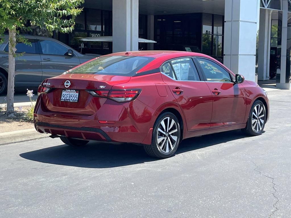 Used 2023 Nissan Sentra SV w/ SV Premium Package FWD image 3