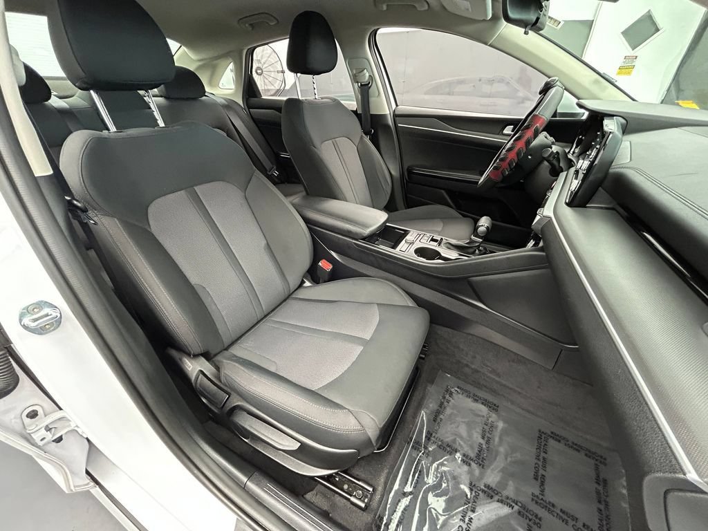 Used 2021 Kia K5 LXS FWD image 17