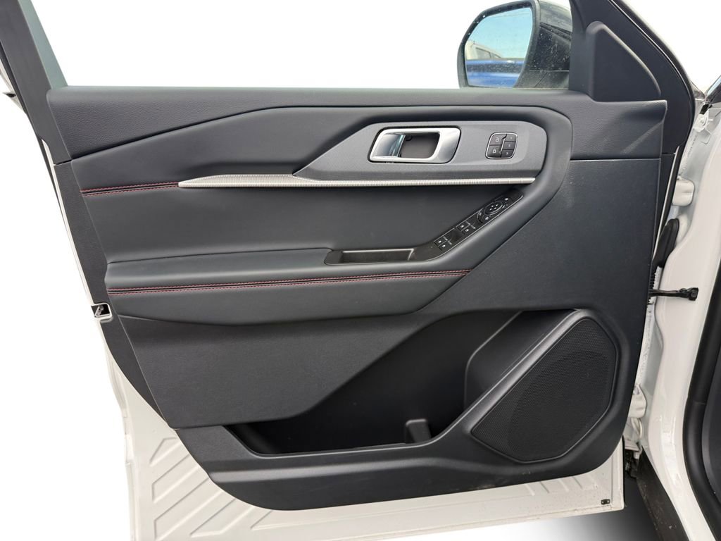New 2026 Ford Explorer ST-Line w/ ST-Line Street Pack AWD/4WD image 23