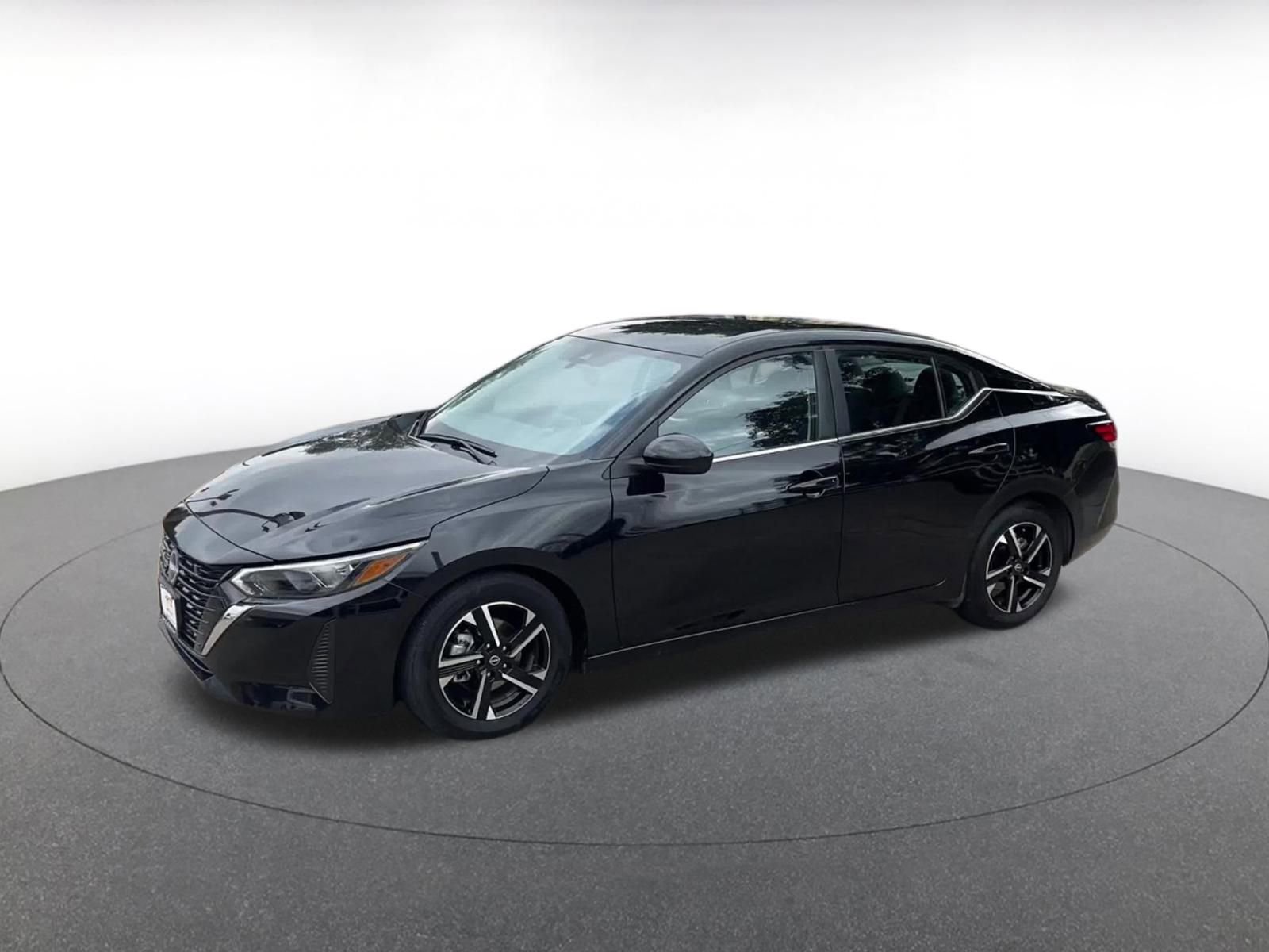 Used 2025 Nissan Sentra SV image 7