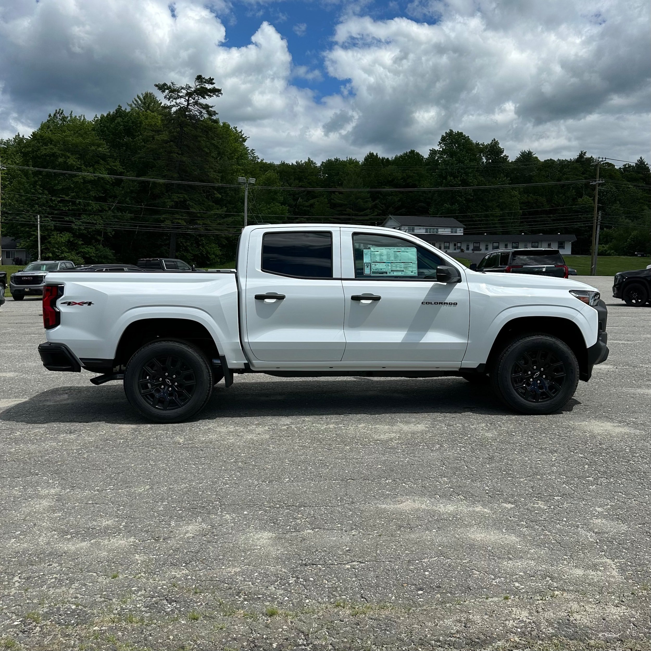 New 2026 Chevrolet Colorado W/T w/ WT Custom Package AWD/4WD image 2