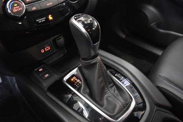 Used 2022 Nissan Rogue Sport SL AWD/4WD image 30