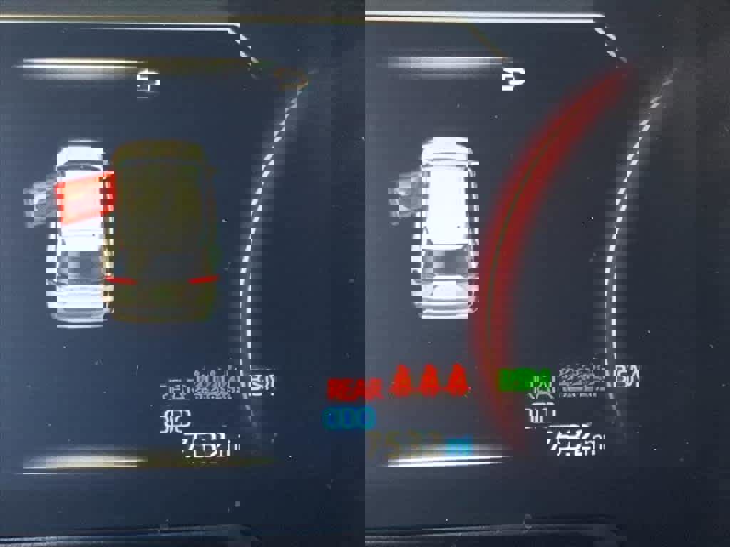 Used 2024 Toyota RAV4 XLE image 32