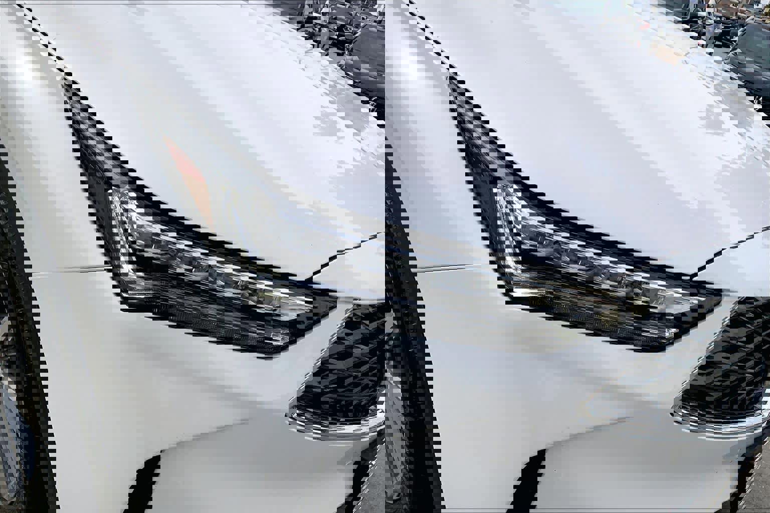 Certified 2025 Acura MDX SH-AWD w/ Technology Package image 26