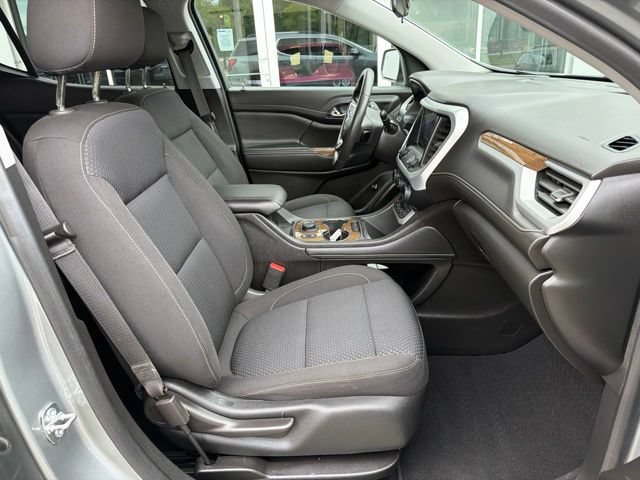 Used 2023 GMC Acadia SLE w/ Driver Convenience Package AWD/4WD image 17