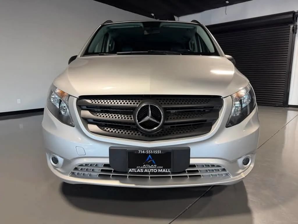 Used 2017 Mercedes-Benz Metris Passenger w/ Driver Efficiency Package image 2