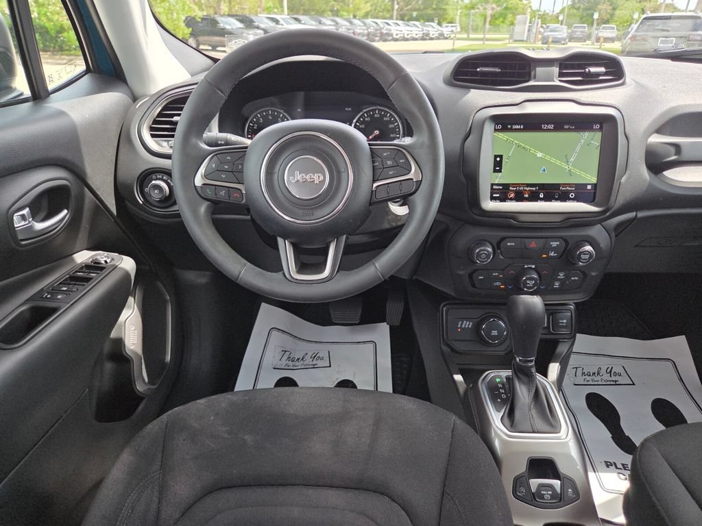 Used 2022 Jeep Renegade Latitude AWD/4WD image 26