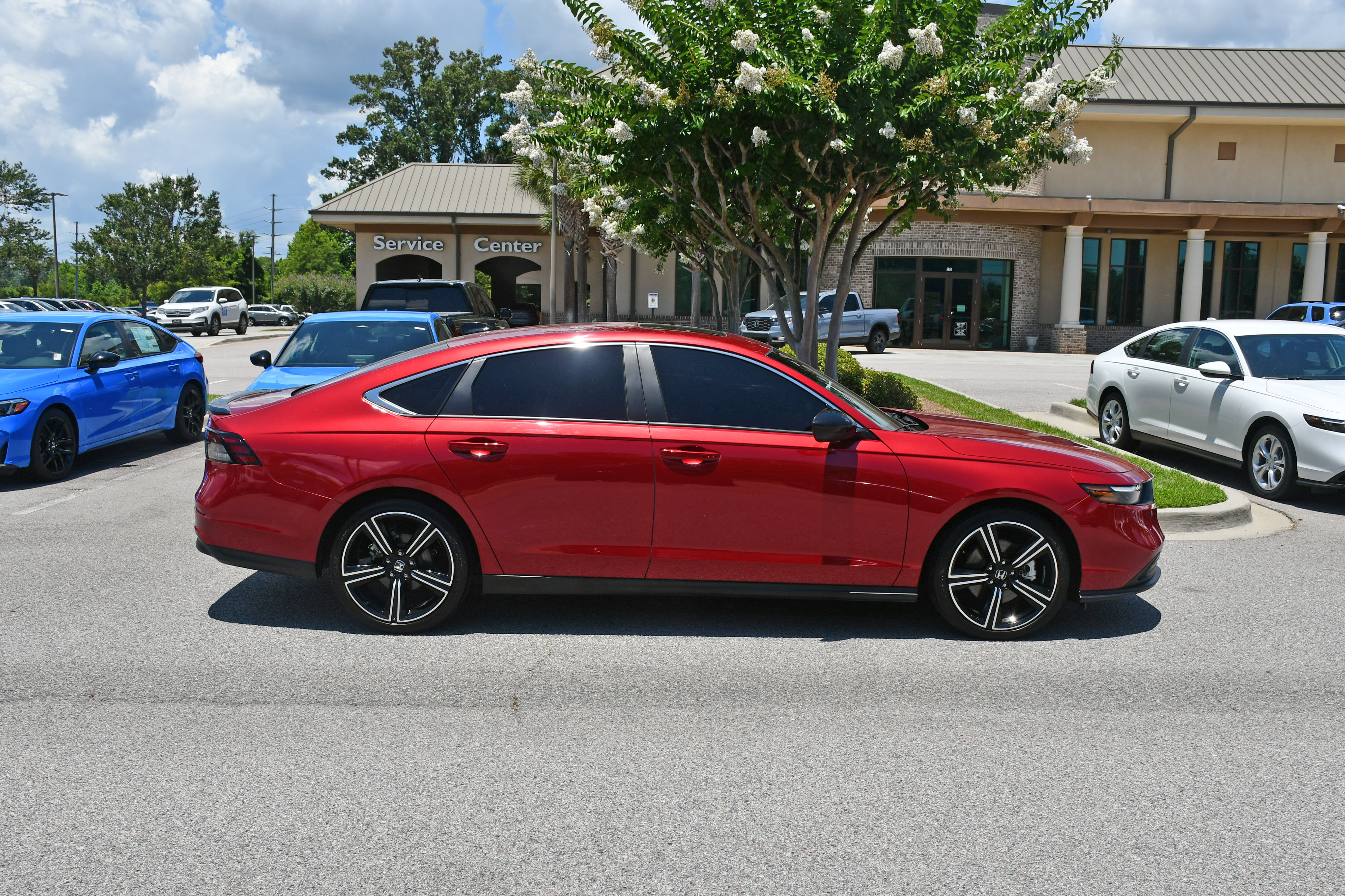 Used 2025 Honda Accord Sport image 5