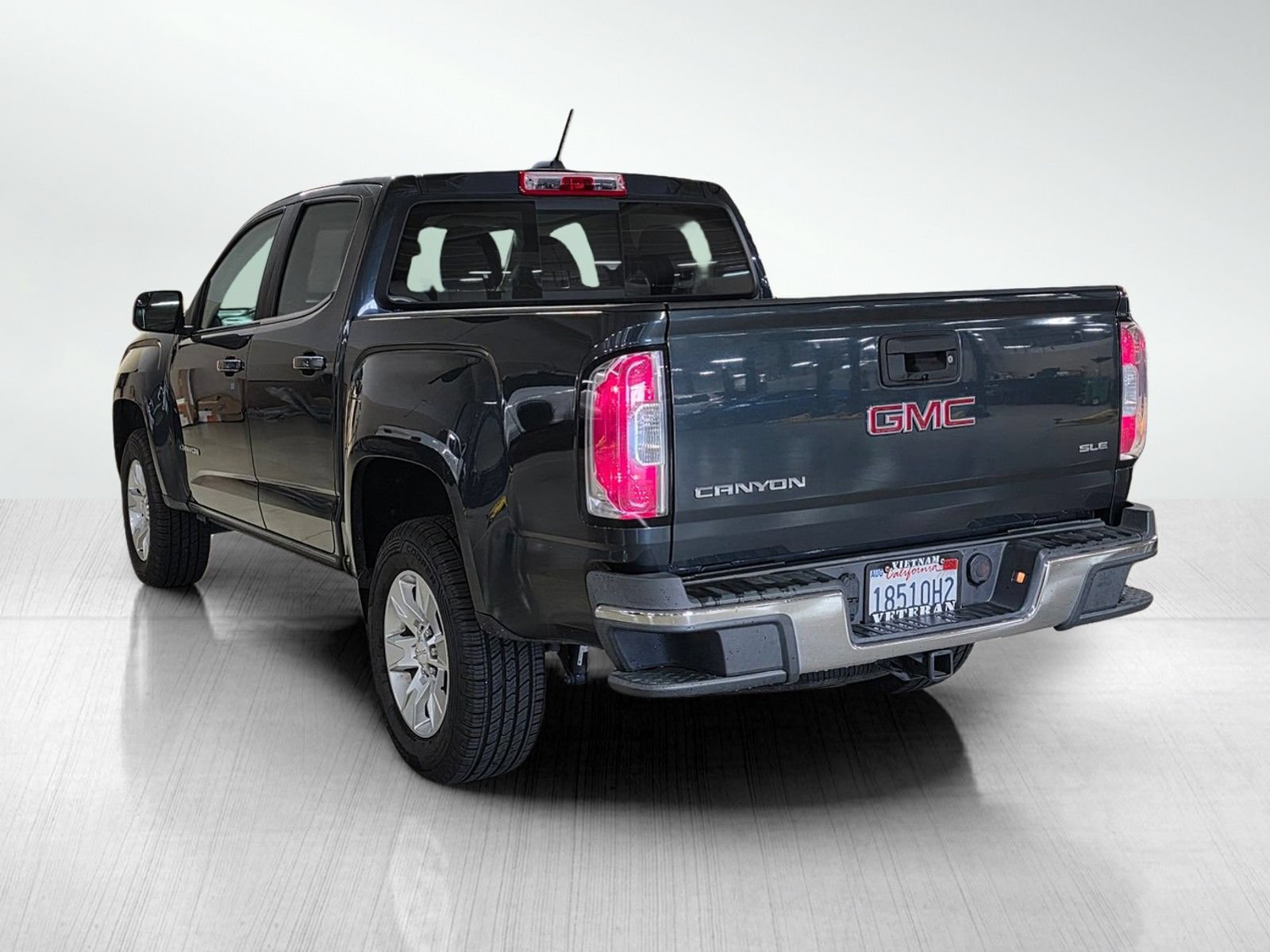 Used 2017 GMC Canyon SLE w/ SLE Convenience Package RWD image 5