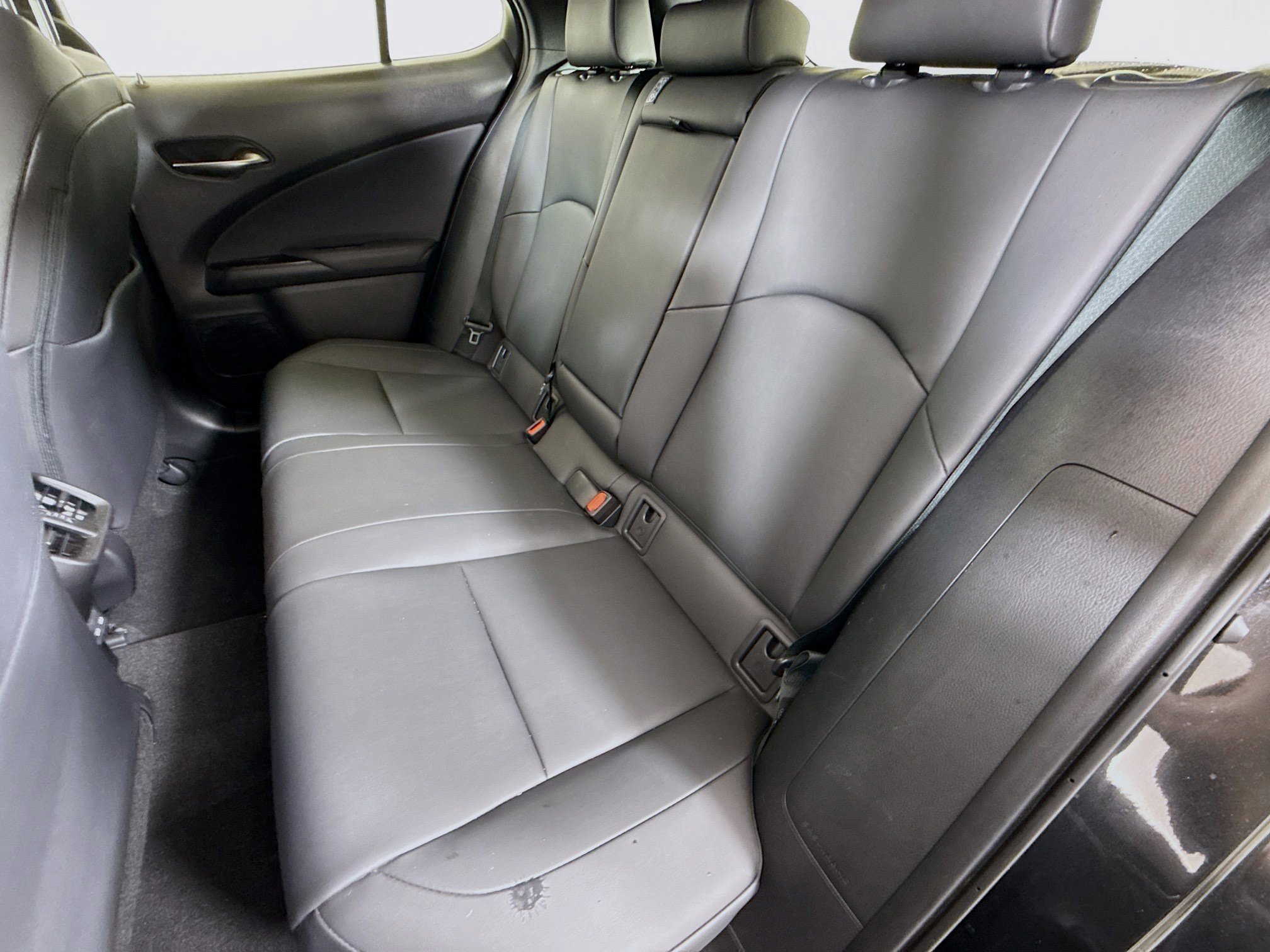 Used 2023 Lexus UX 250h AWD w/ Premium Package image 22