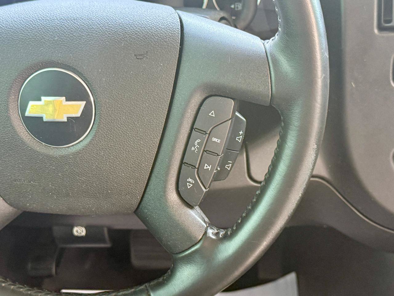 Used 2023 Chevrolet Express 2500 w/ Driver Convenience Package RWD image 24