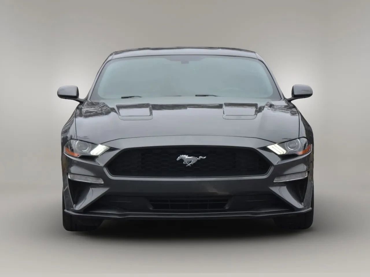 Used 2018 Ford Mustang Coupe image 5