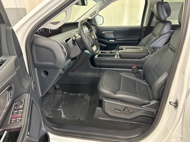 New 2026 Ford Expedition Max Platinum w/ Driver's Package AWD/4WD image 10