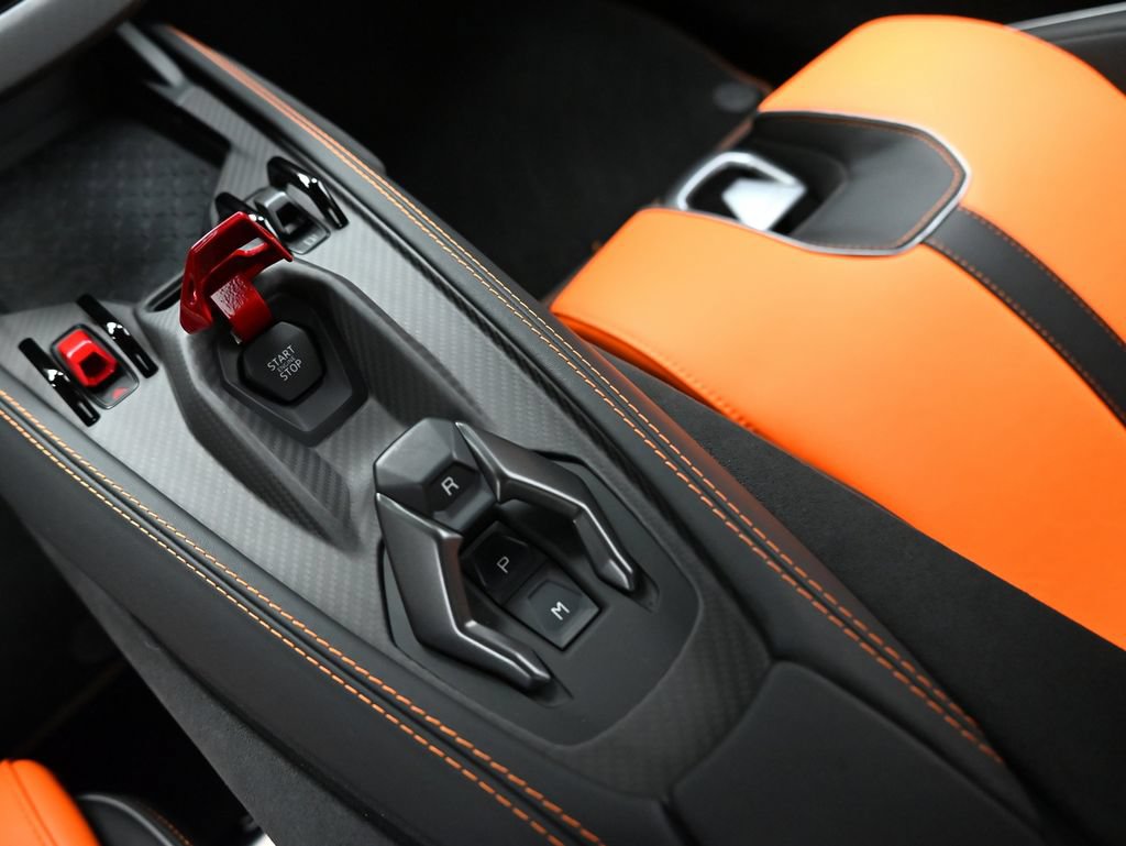 Used 2026 Lamborghini Revuelto AWD/4WD image 25