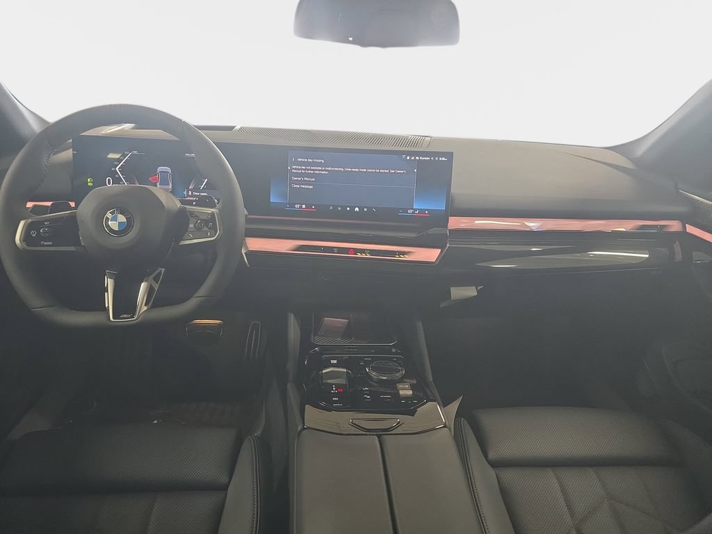 Used 2026 BMW 530i w/ M Sport Package RWD image 7