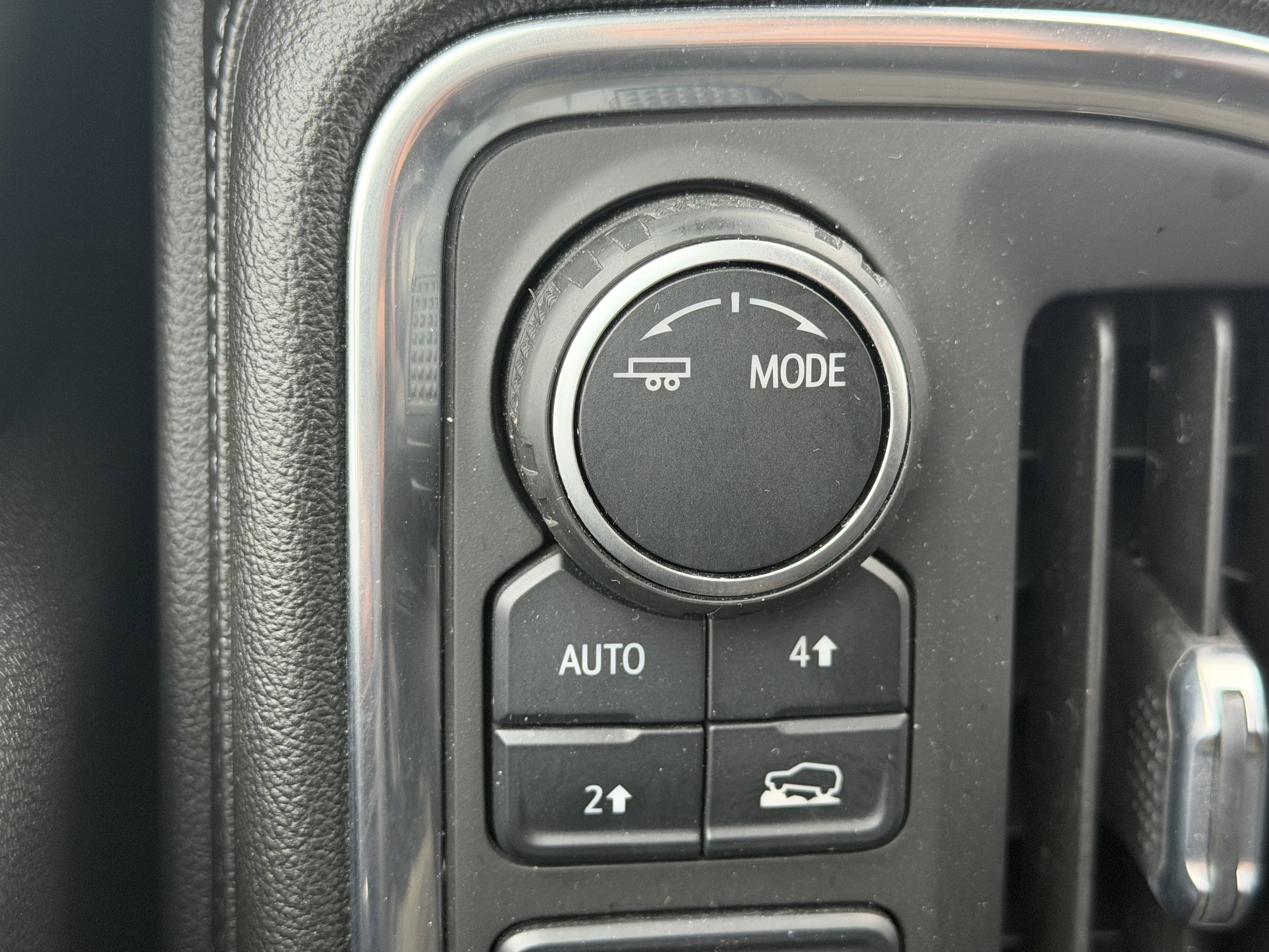 Used 2021 Chevrolet Silverado 1500 LT image 20