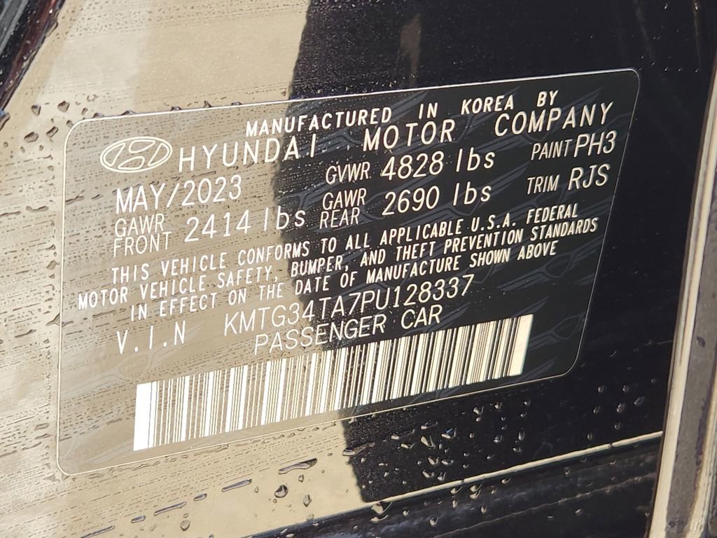 Used 2023 Genesis G70 2.0T AWD/4WD image 38