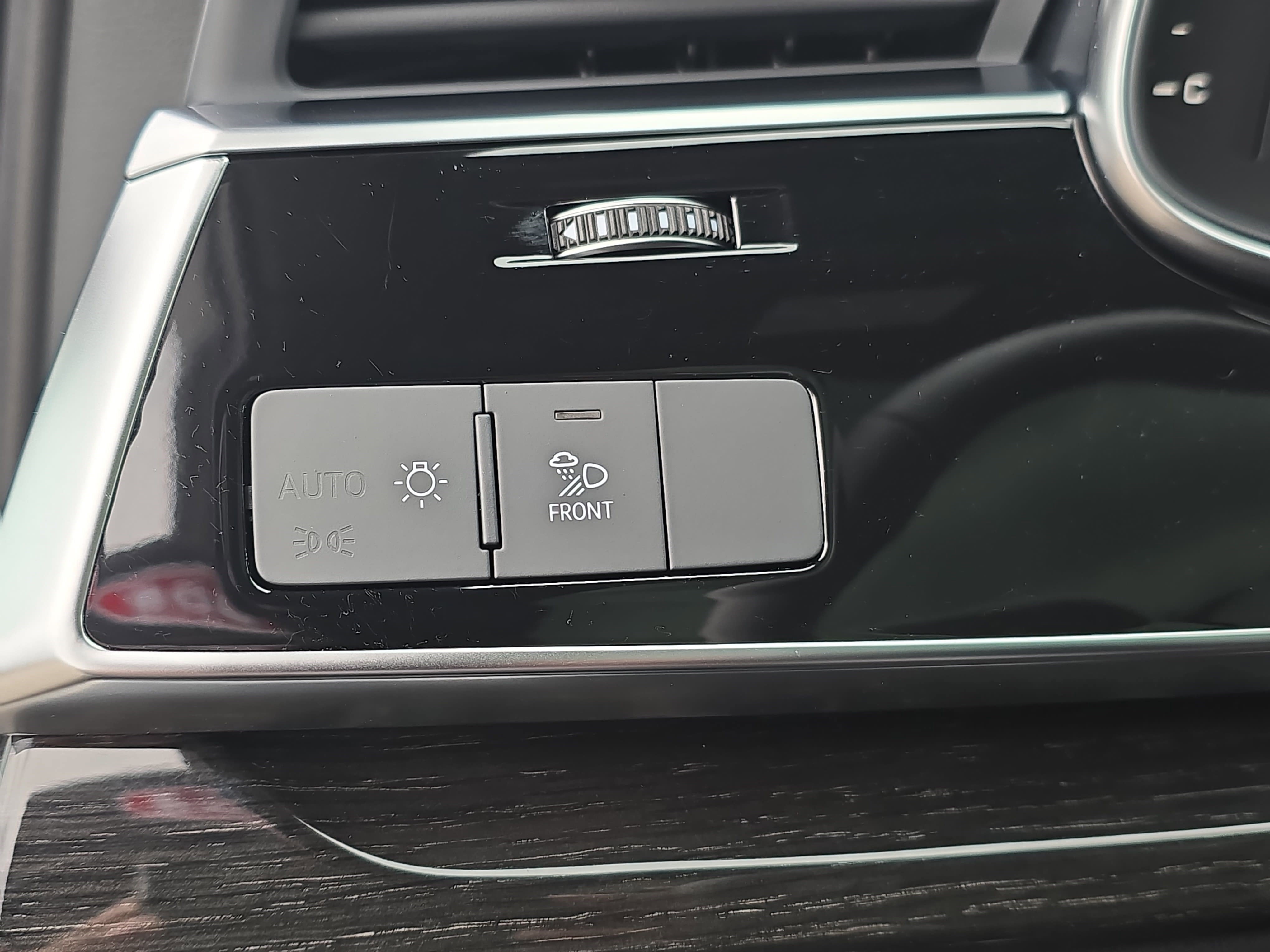 Used 2025 Audi Q7 3.0T Premium Plus w/ Premium Plus Package image 24