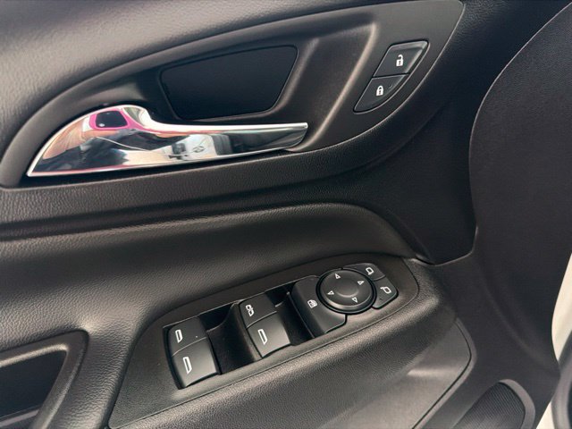 Used 2024 Chevrolet Equinox LT FWD image 15