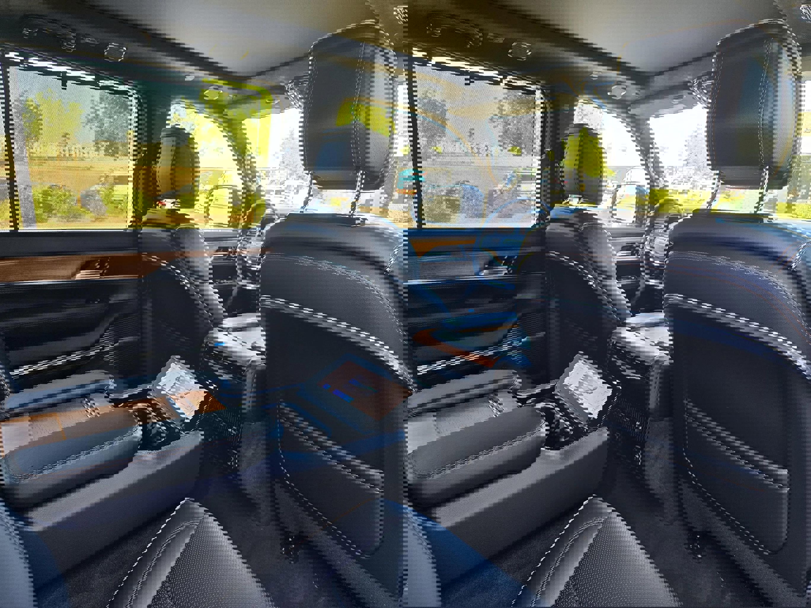 Used 2024 Jeep Grand Wagoneer L Series III image 46