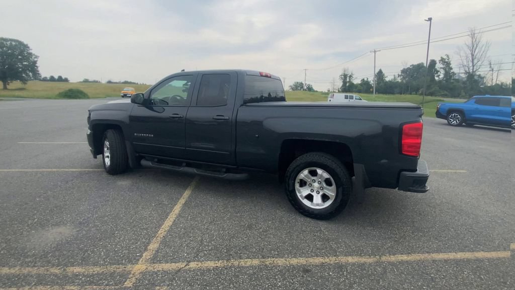 Used 2018 Chevrolet Silverado 1500 LT w/ All Star Edition AWD/4WD image 6