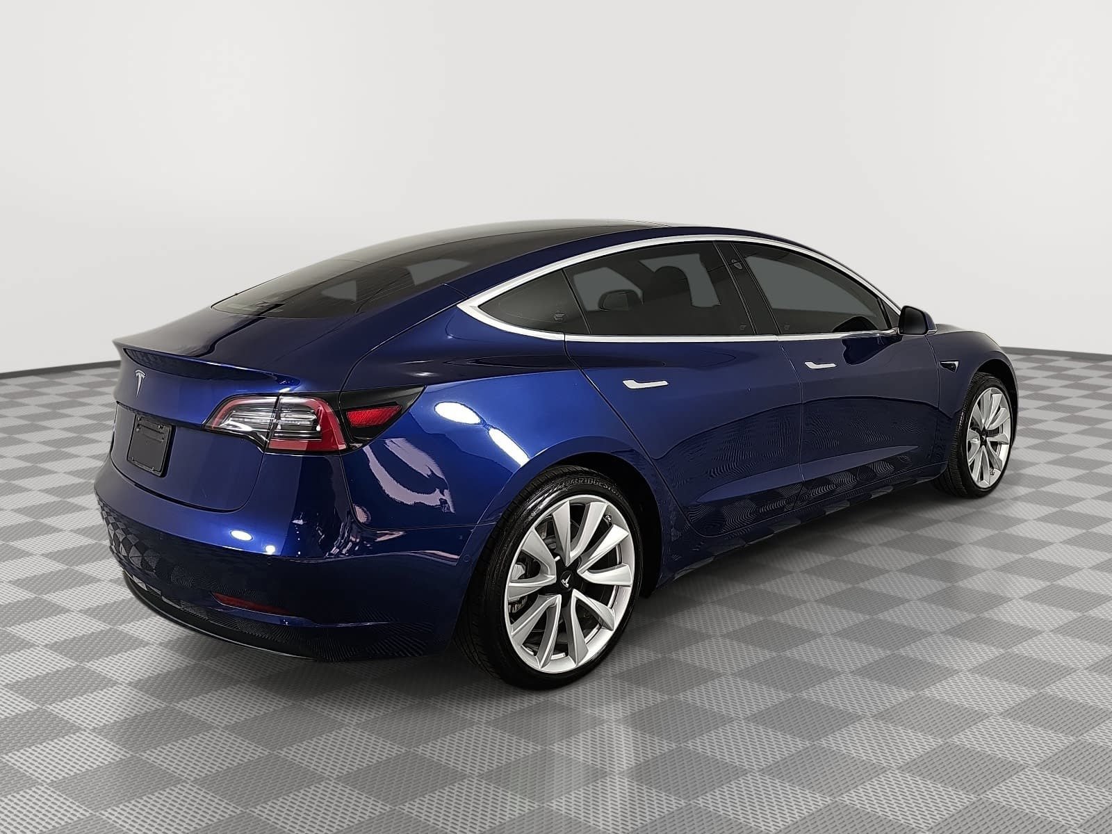 Used 2019 Tesla Model 3 Standard Range Plus RWD image 8