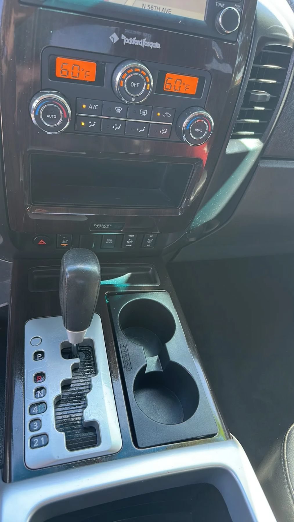 Used 2013 Nissan Titan SL AWD/4WD image 17