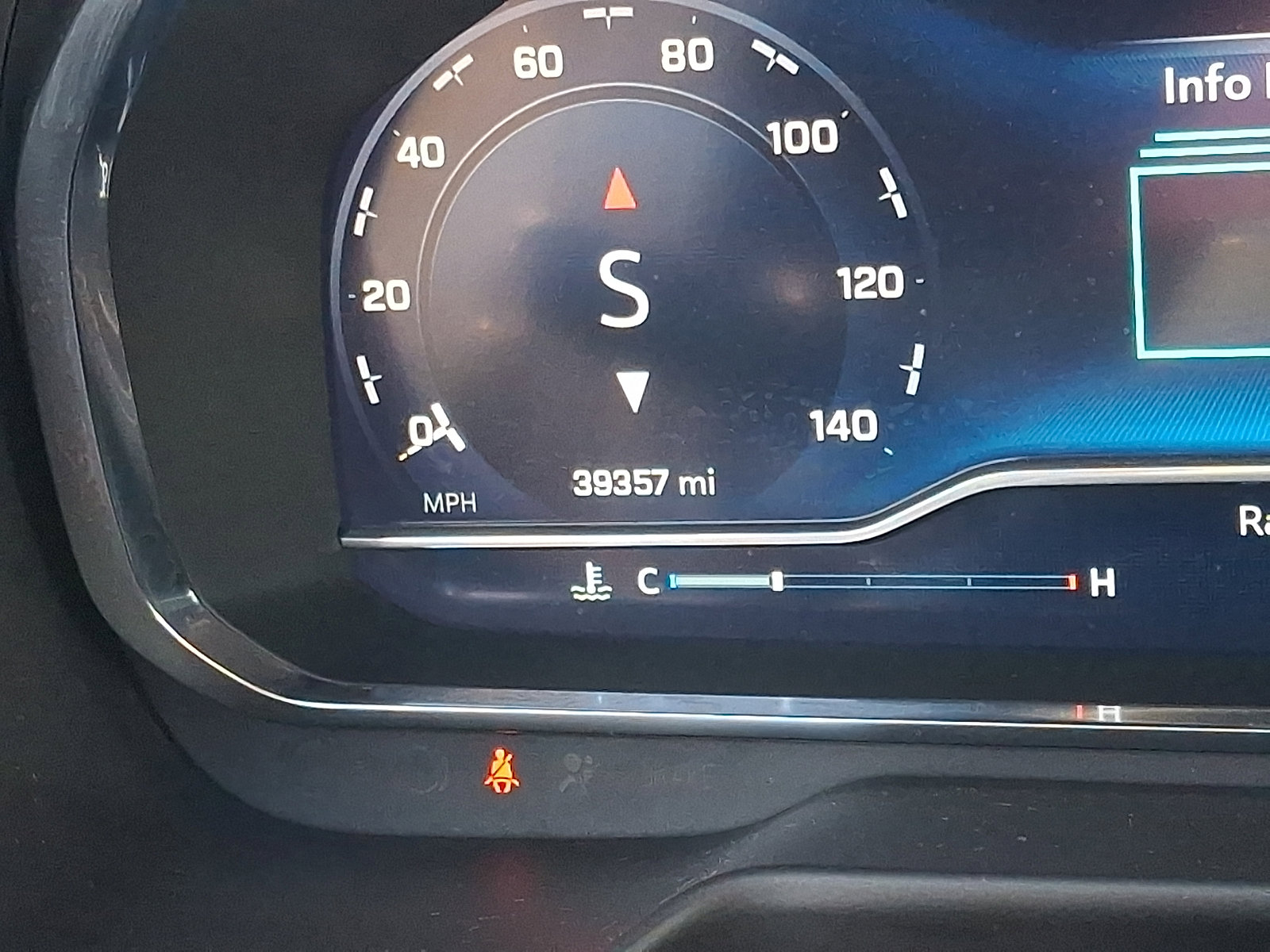 Certified 2024 Chevrolet Tahoe High Country image 23