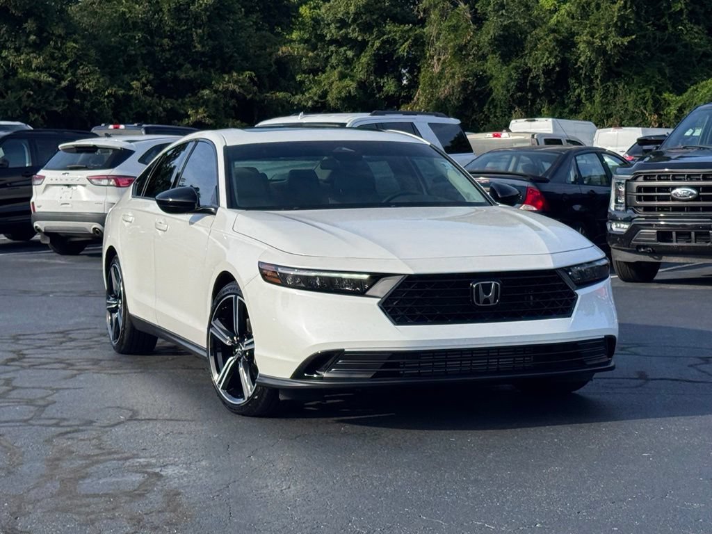 Used 2026 Honda Accord SE image 1