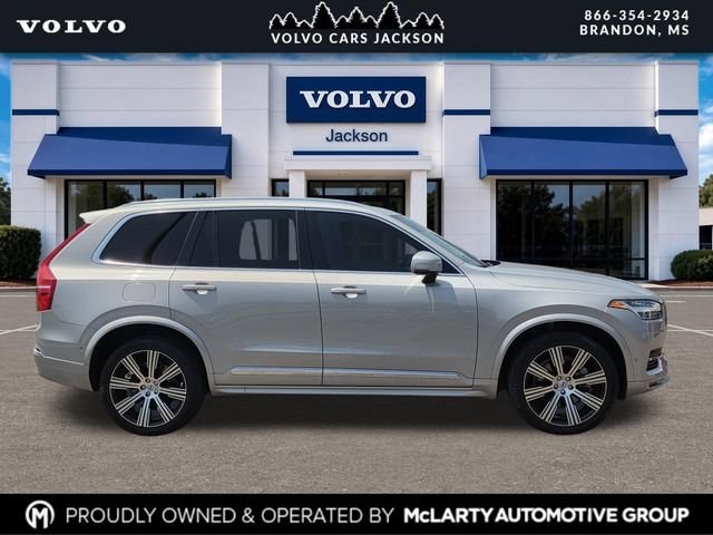 Used 2024 Volvo XC90 B5 Plus w/ Protection Package Premier AWD/4WD video 3