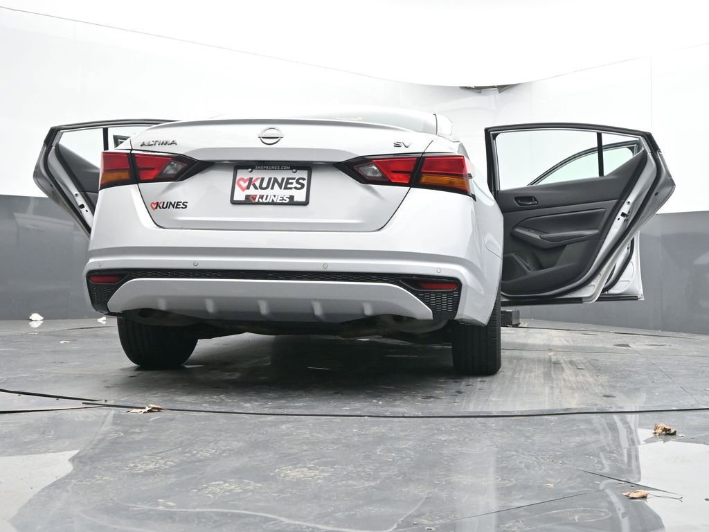 Used 2024 Nissan Altima 2.5 SV FWD image 66