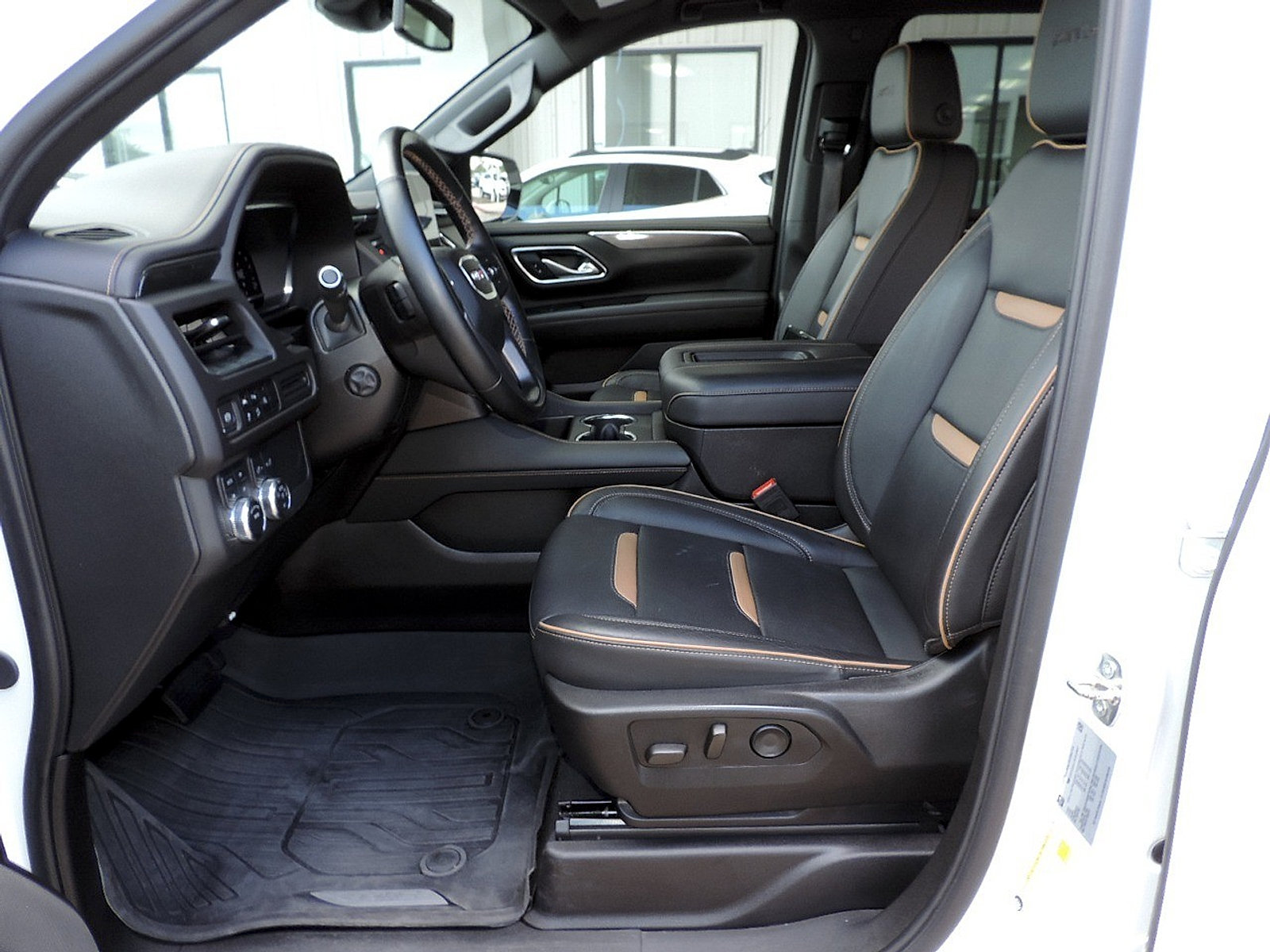 Certified 2024 GMC Yukon XL AT4 AWD/4WD image 14