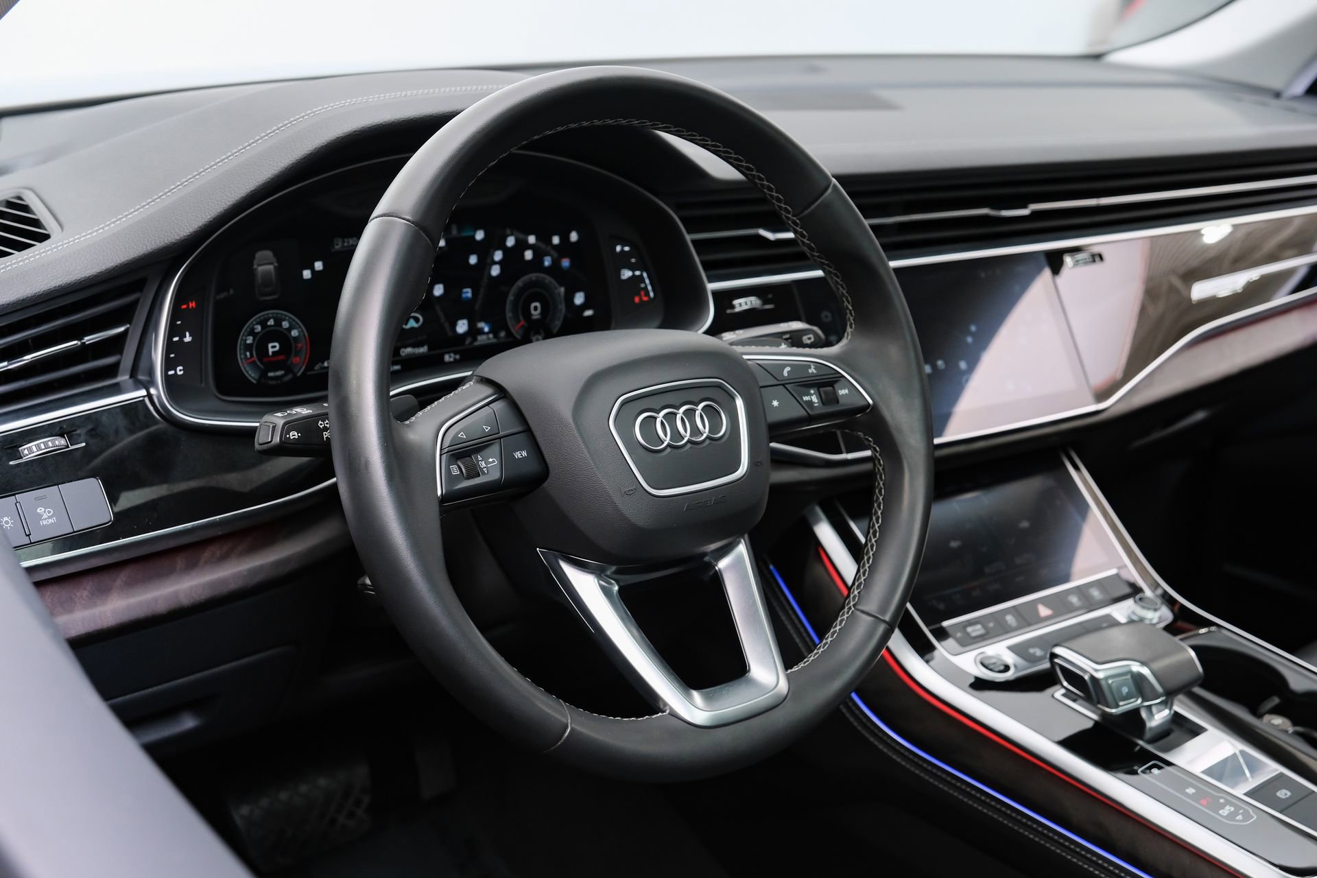 Used 2023 Audi Q8 Premium Plus w/ Premium Plus Package image 17