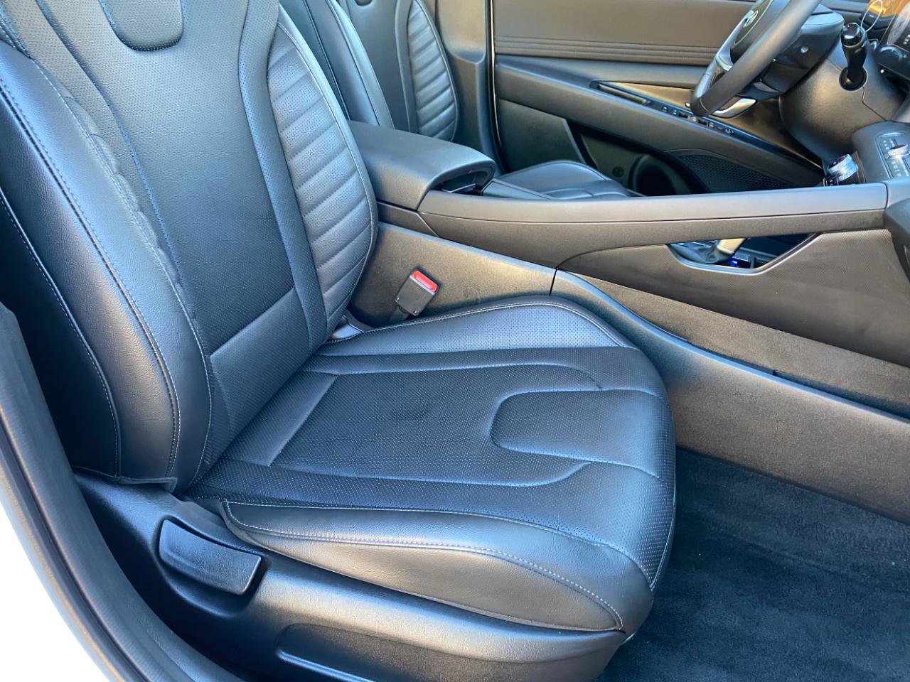 Used 2025 Hyundai Elantra Limited image 45