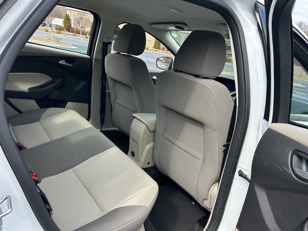 Used 2013 Ford Focus SE image 37