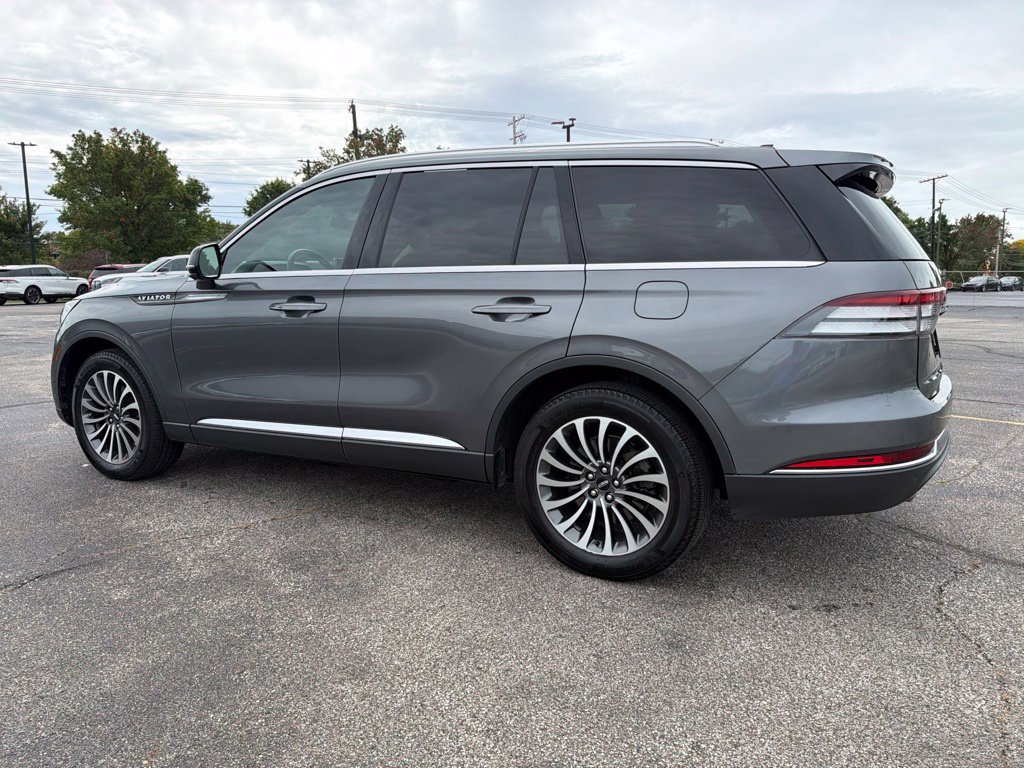 Used 2023 Lincoln Aviator Reserve w/ Elements Package Plus AWD/4WD image 9