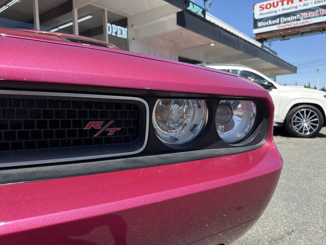 Used 2010 Dodge Challenger R/T RWD image 12