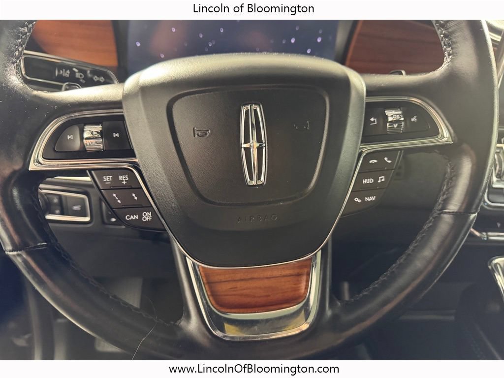 Used 2020 Lincoln Navigator L Reserve w/ Equipment Group 208A Reserve AWD/4WD image 19