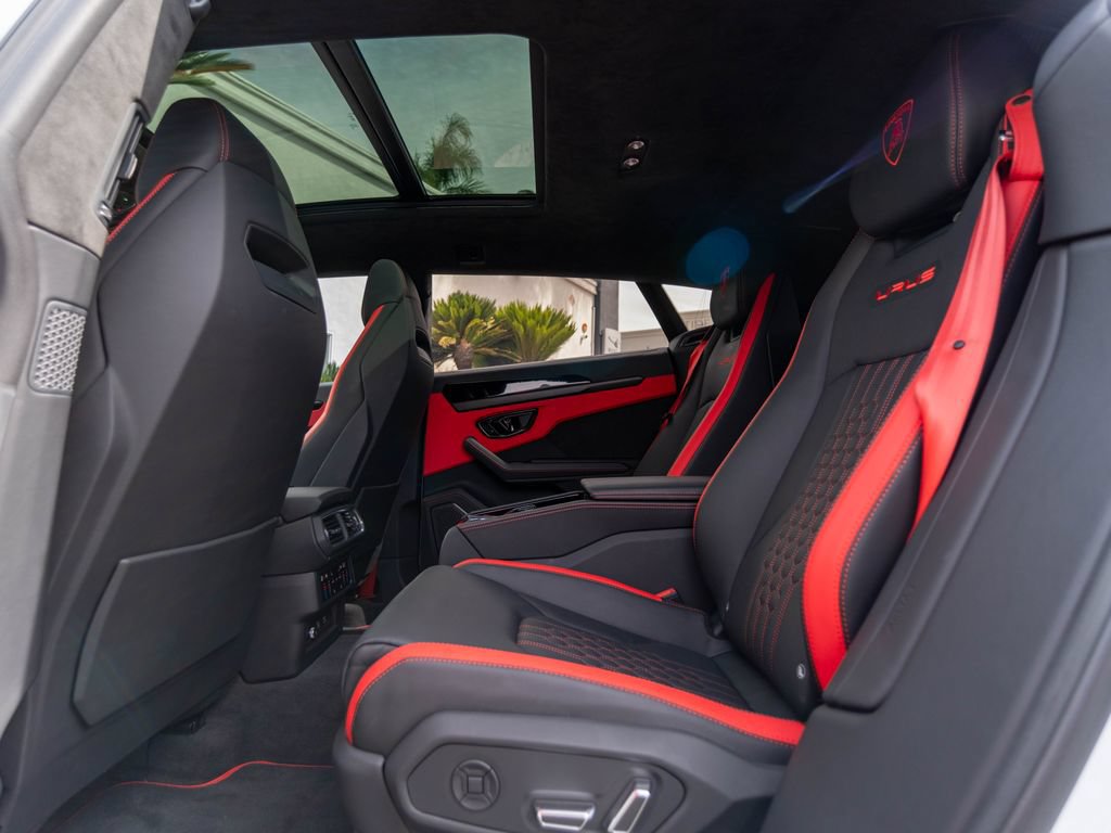 Used 2023 Lamborghini Urus S AWD/4WD image 33
