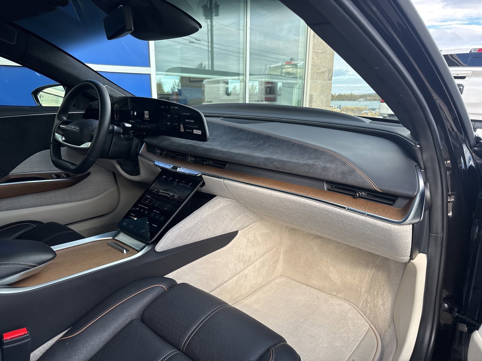 Used 2022 Lucid Air Grand Touring image 14