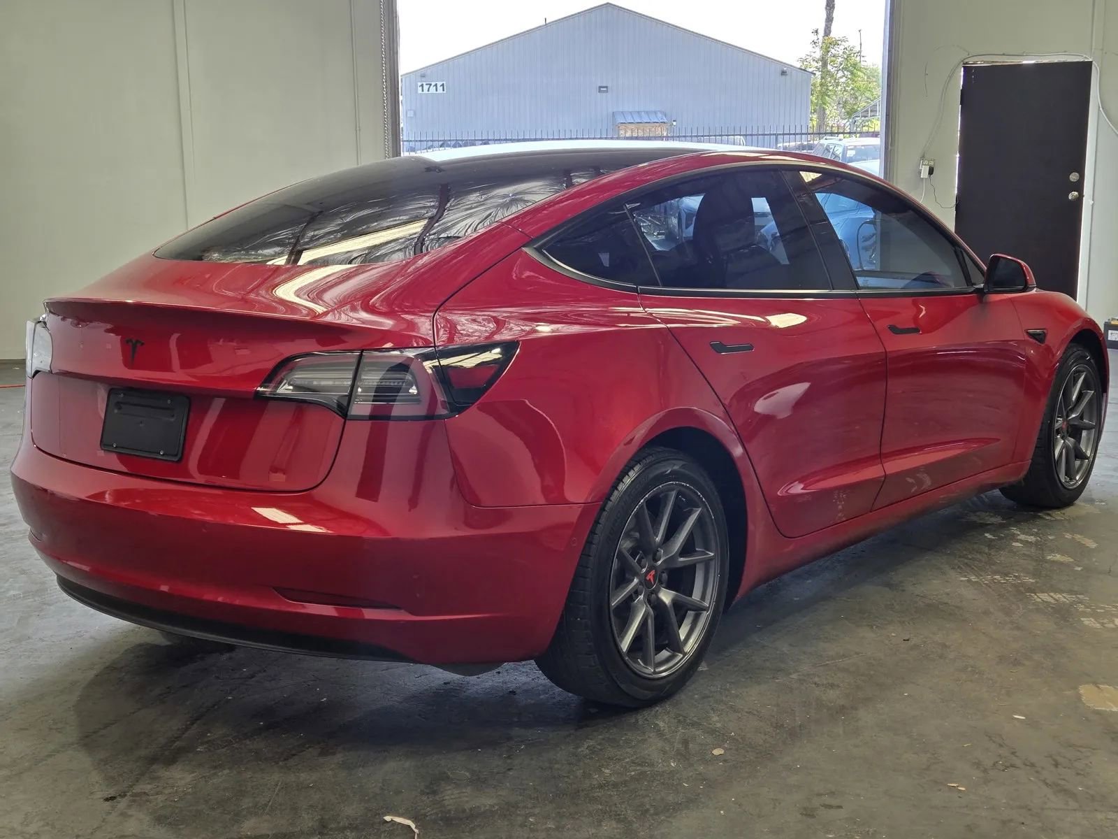 Used 2021 Tesla Model 3 Long Range AWD/4WD image 4