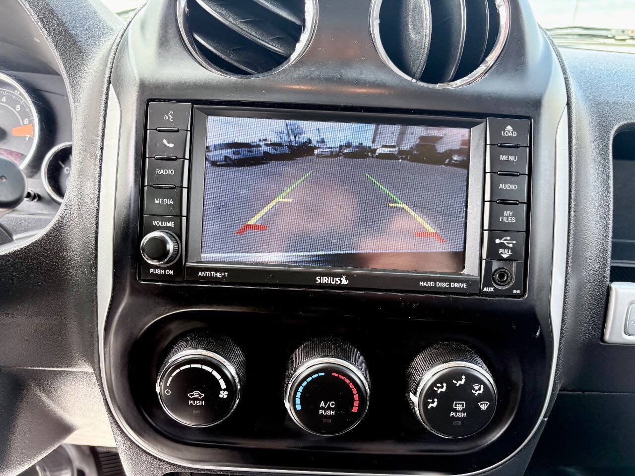 Used 2016 Jeep Compass High Altitude AWD/4WD image 14