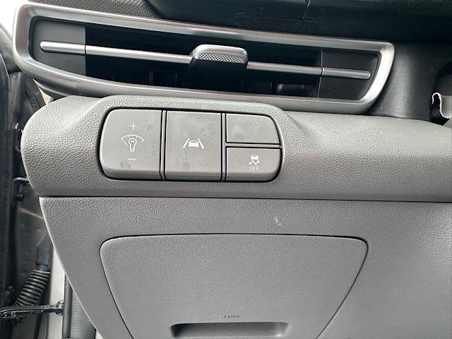 Used 2023 Hyundai Elantra SEL image 20