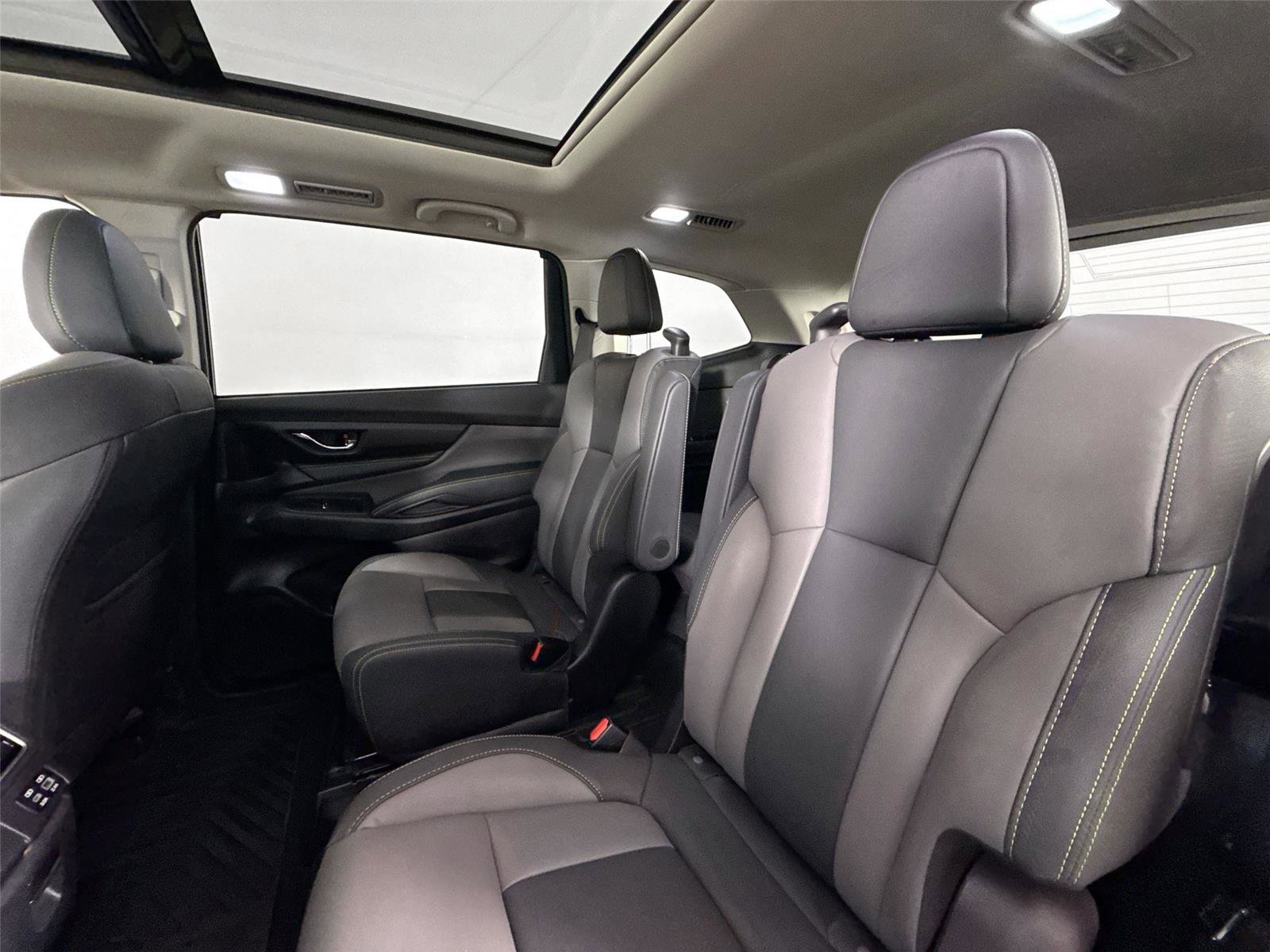 Used 2024 Subaru Ascent Onyx Edition image 31