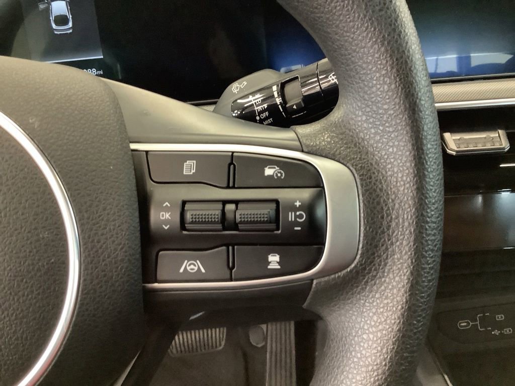 Certified 2025 Kia K5 LXS FWD image 21