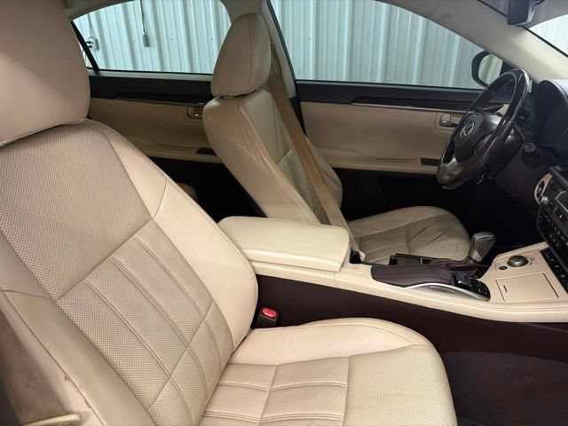 Used 2018 Lexus ES 350 w/ Luxury Package w/Wood Trim FWD image 23