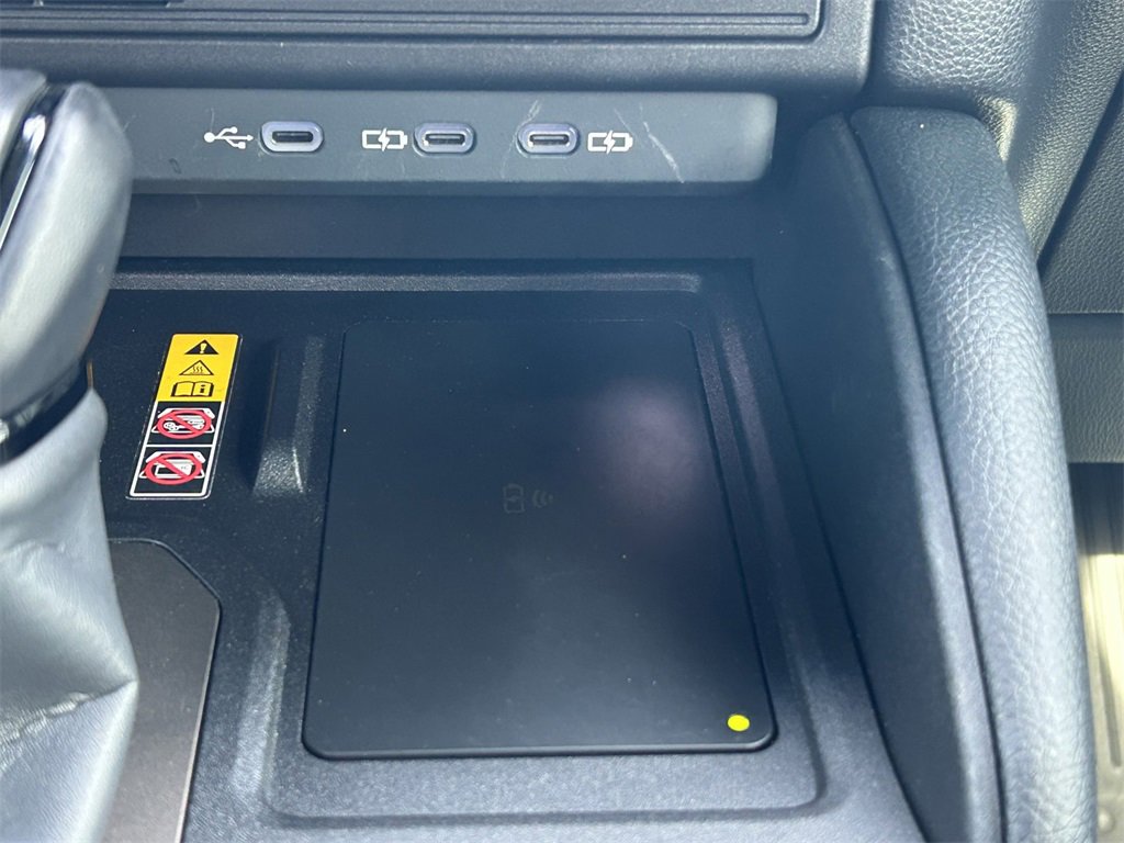 Used 2025 Toyota Land Cruiser image 16