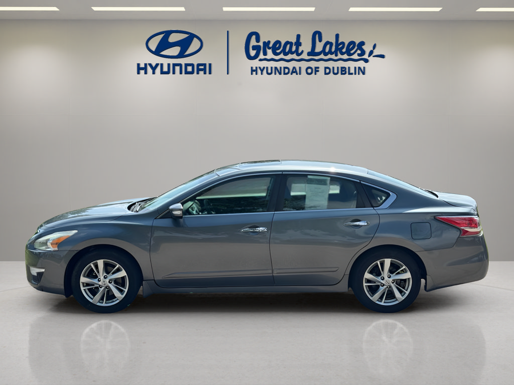 Used 2014 Nissan Altima 2.5 SV w/ Convenience Package FWD image 2