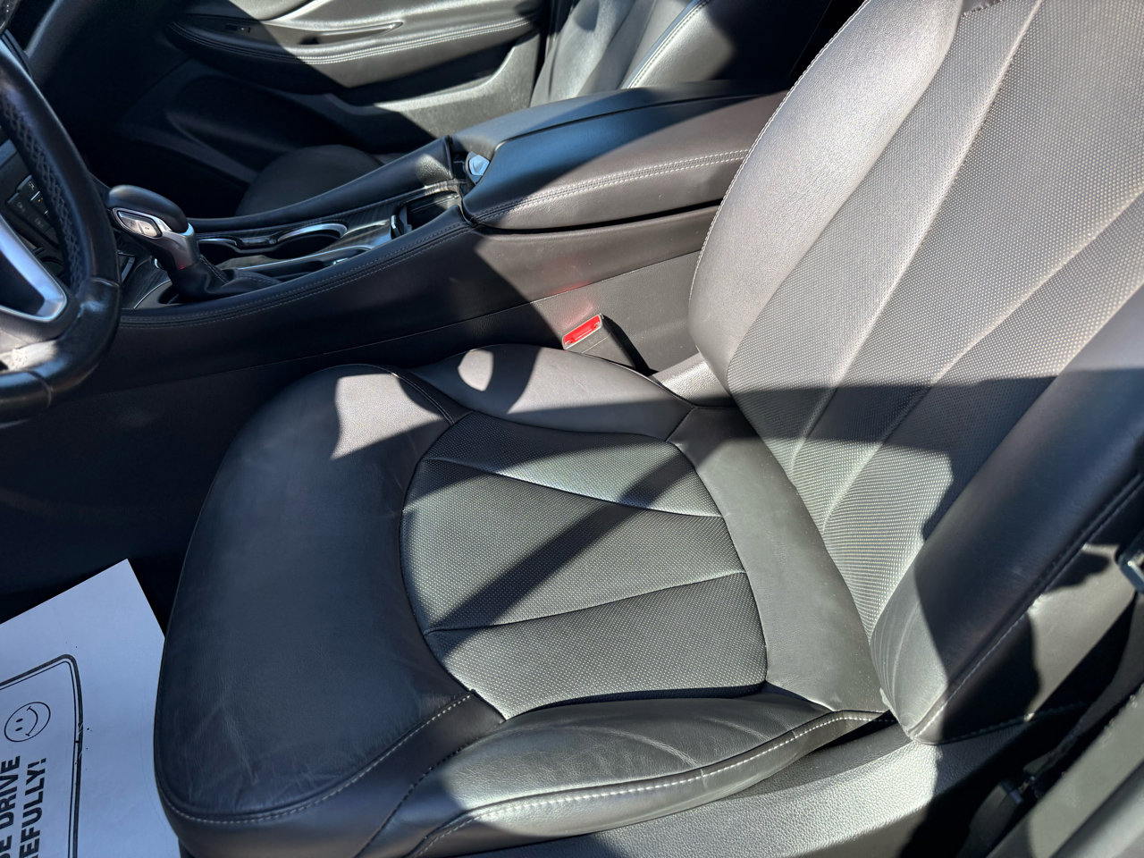 Used 2019 Buick Envision Essence image 12